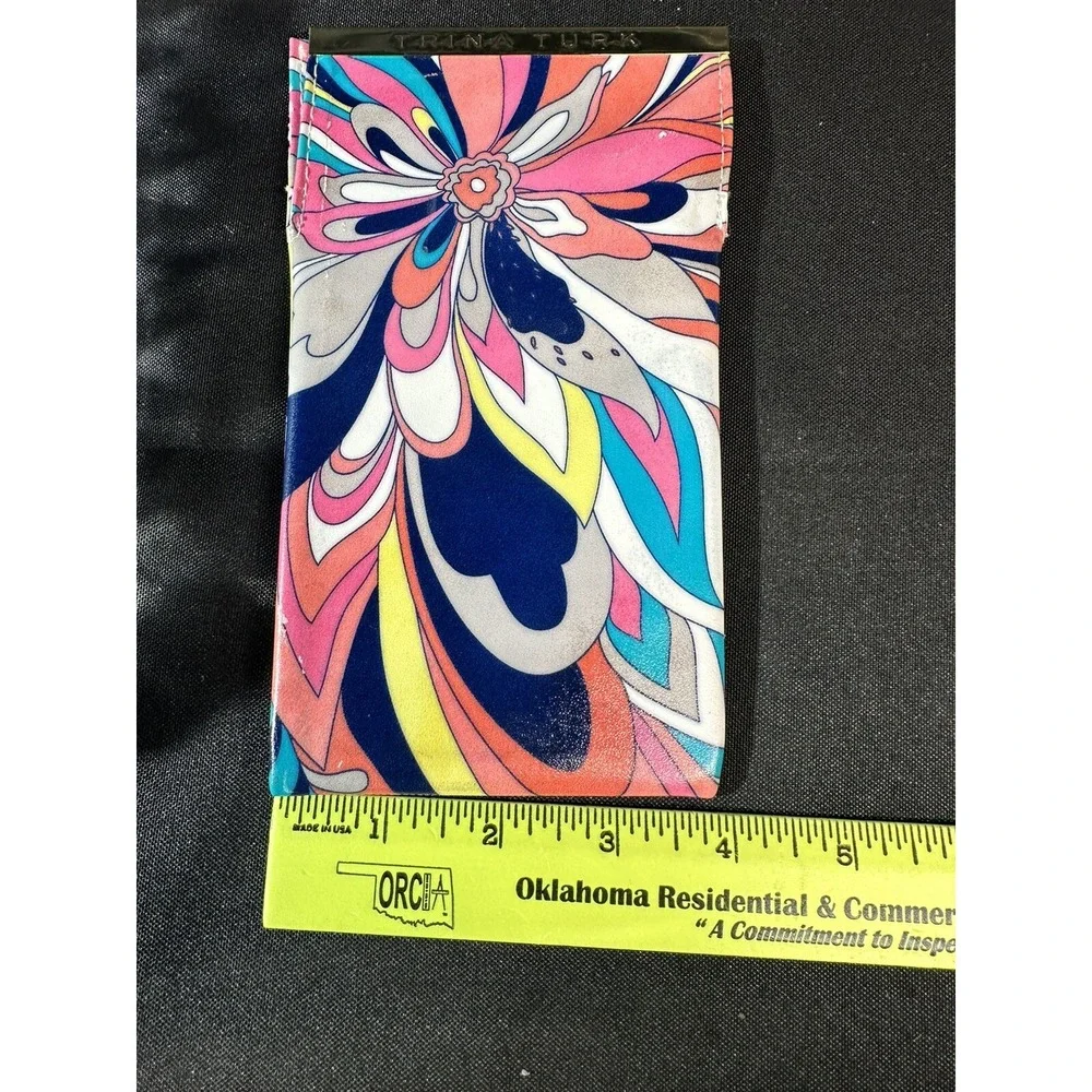 TRINA TURK Magnetic closure Pouch Case for Sunglasses / Phone Floral HTF Pattern